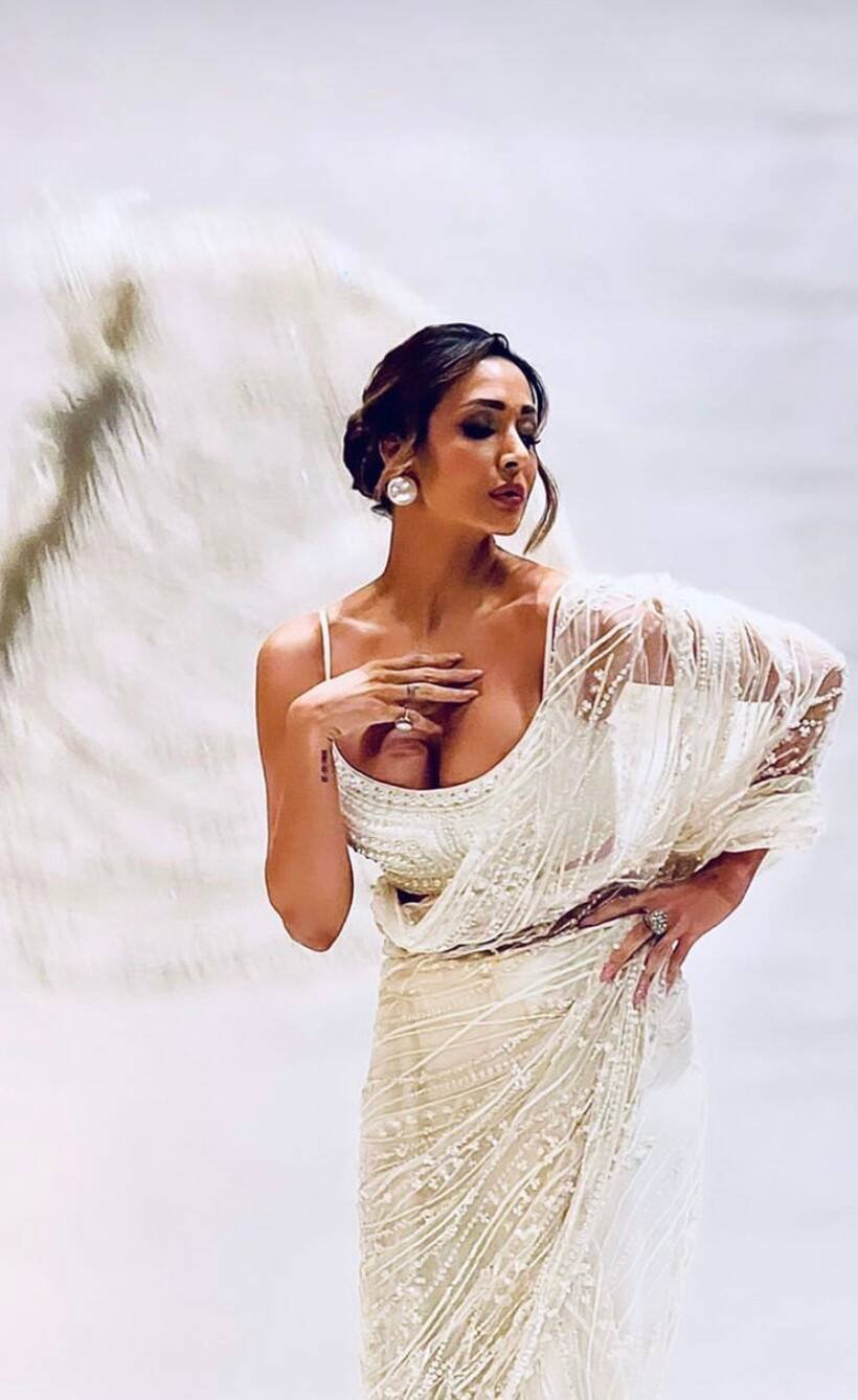 malaika arora saree