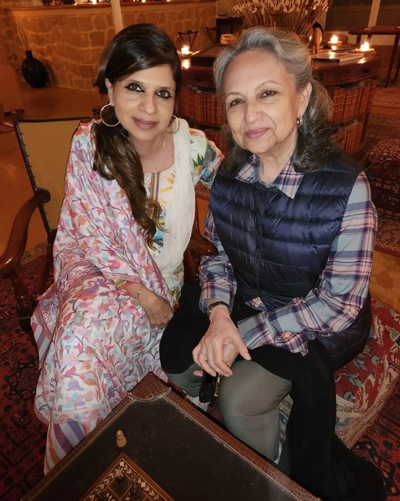 सैफ अली खान की बड़ी बहन सबा के साथ मां शर्मिला टैगोर। (Photo: Saba Pataudi/Instagram)