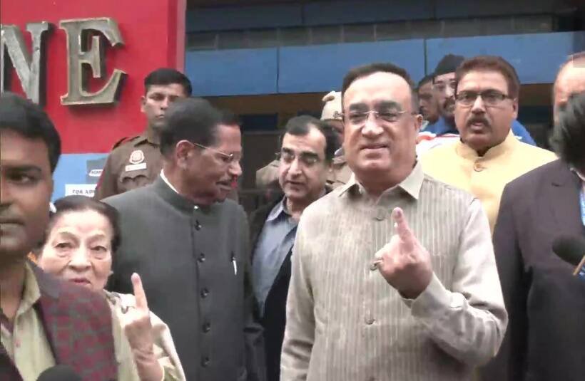 Delhi MCD Poll 2022, Ajay Makan after voting in MCD poll
