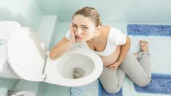 Frequent Urination During Pregnancy: प्रेग्नेंसी में महिलाओं को बार-बार पेशाब क्यों आता है? एक्सपर्ट से जानिए
