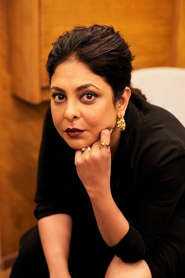 Shefali Shah in black dress
