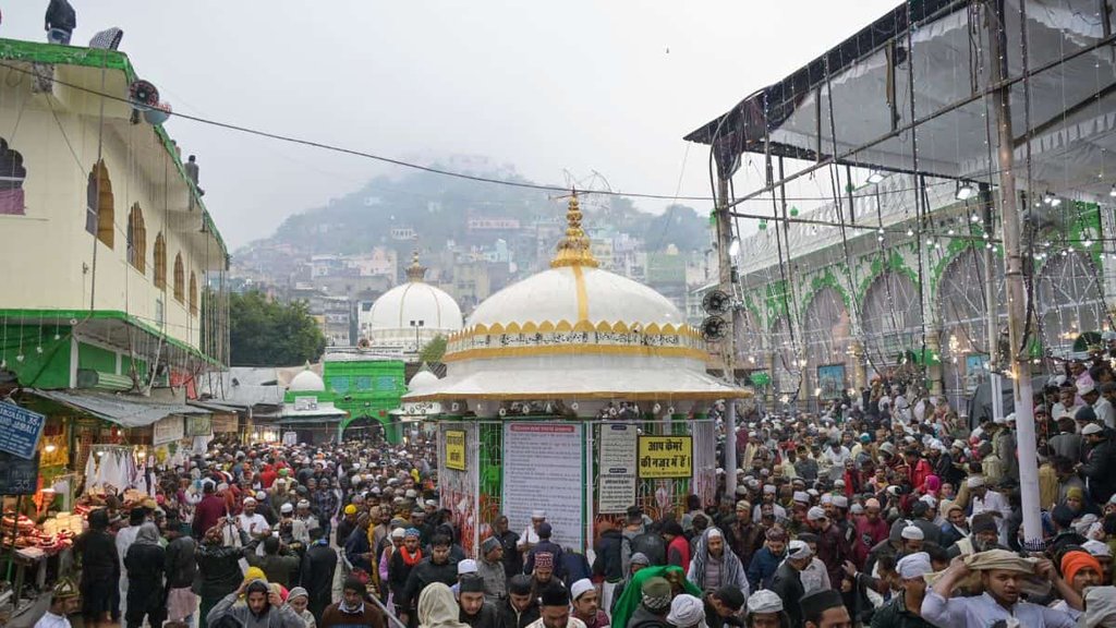 Ajmer Dargah | Rajasthan News | barelvi and khadim clash