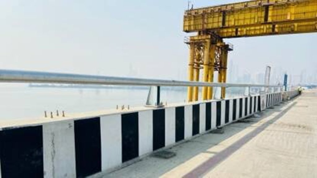 Bridge Barrier, accident, awarnes