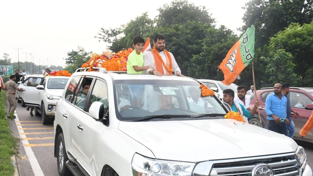 BJP MP Brij Bhushan Sharan । WFI President Brij Bhushan Sharan । Brij Bhushan Sharan Car Collection