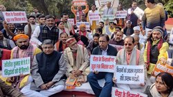 Ashwini Kumar Choubey: जल्द संन्यास लेंगे नीतीश कुमार, मौन उपवास से पहले गरजे केंद्रीय मंत्री अश्विनी चौबे, नाम दिया- समस्या कुमार