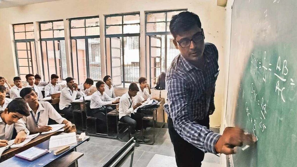 Delhi Teachers, Delhi Teachers Today, LG vs Kejriwal