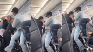 Flight Fight| Flight Fight Viral Video| Flight Fight Jansatta|