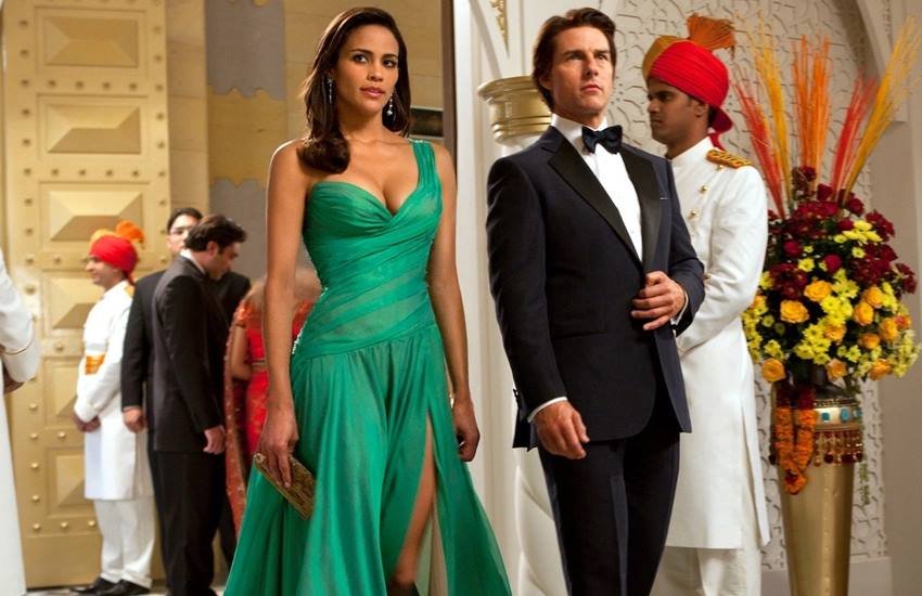 Highest Paid Hollywood Film Roles: हॉलीवुड में एक से बढ़कर एक फिल्में बनी हैं। फिल्मों में अपने किरदार से तमाम हॉलीवुड एक्टर्स पूरी दुनिया में मशहूर हुए हैं। आइए डालते हैं नजर हॉलीवुड फिल्मों के सबसे महंगे किरदार और उस किरदार के लिए मोटी फीस लेने वाले एक्टर्स पर एक नजर (Photo: Screen Grab): 