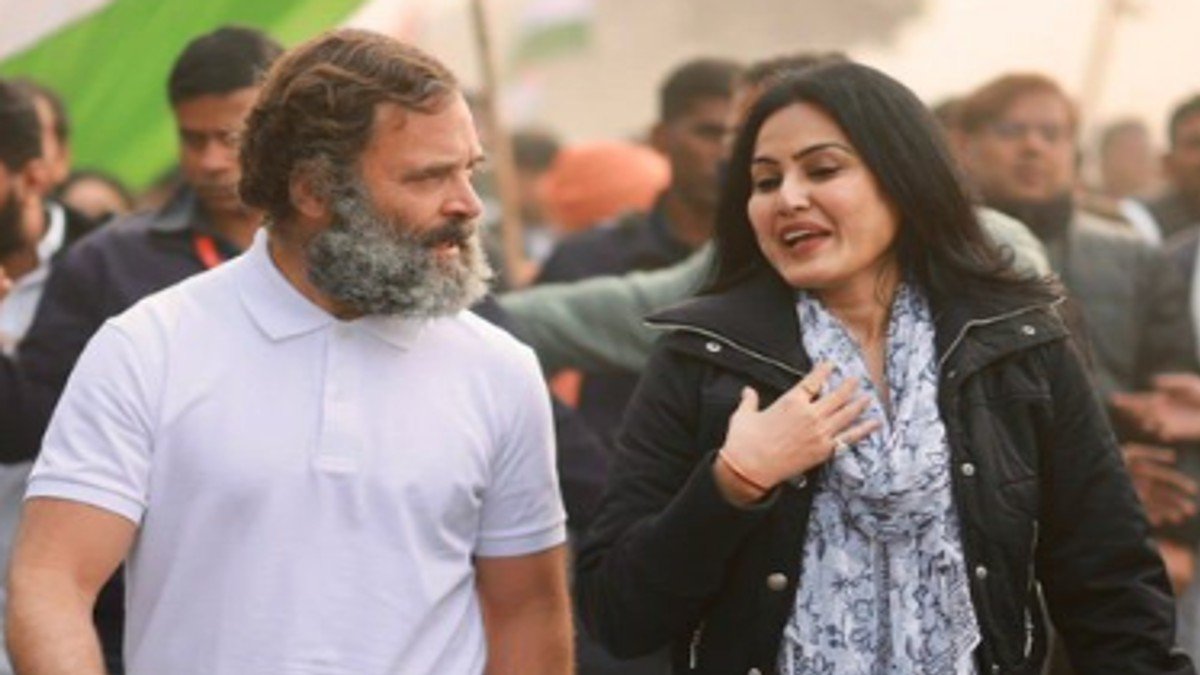 Kamya Punjabi, Rahul Gandhi, Kamya punjabi in Bharat jodo yatra Kamya Punjabi, Rahul Gandhi, Kamya punjabi in Bharat jodo yatra