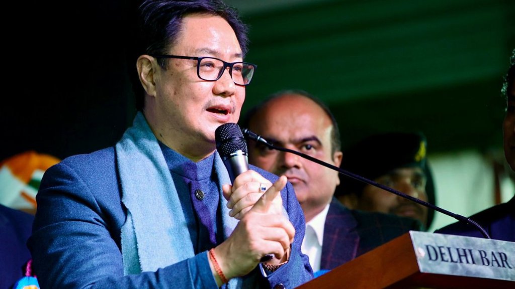Union Minister Kiren Rijiju | CJI D Y Chandrachud | Collegium vs Center