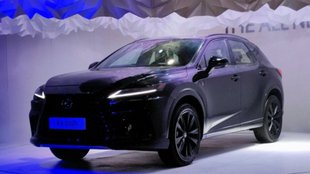 Auto Expo 2023 । Auto Exo New Cars । Lexus RX । Lexus RX 500h F । Lexus RX 350H