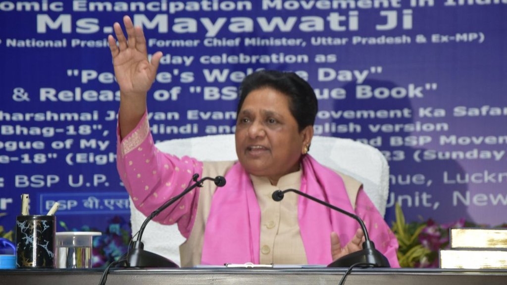 BSP CHIEF Mayawati, Mayawati declares no alliance with any party, uttar pradesh