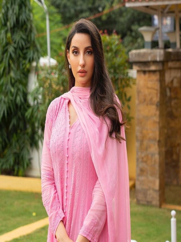 NORA FATEHI IN PINK SUIT STYLE