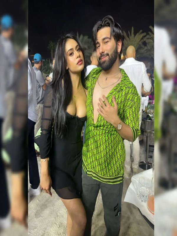 NYASA DEVGAN - NEW YEAR CELEBRATION