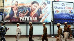 Pathan देखने से पहले सुधीर चौधरी ने अपने फ़ॉलोअर्स से कही ऐसी बात कि लोग करने लगे तरह-तरह के सवाल