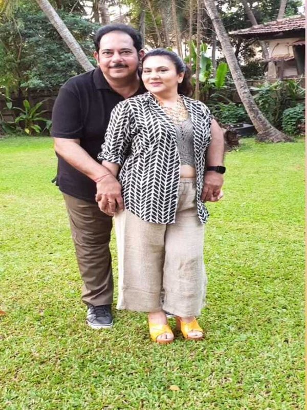 RAMAYAN SITA DIPIKA CHIKHLIA ROMANCING WITH HUSBAND