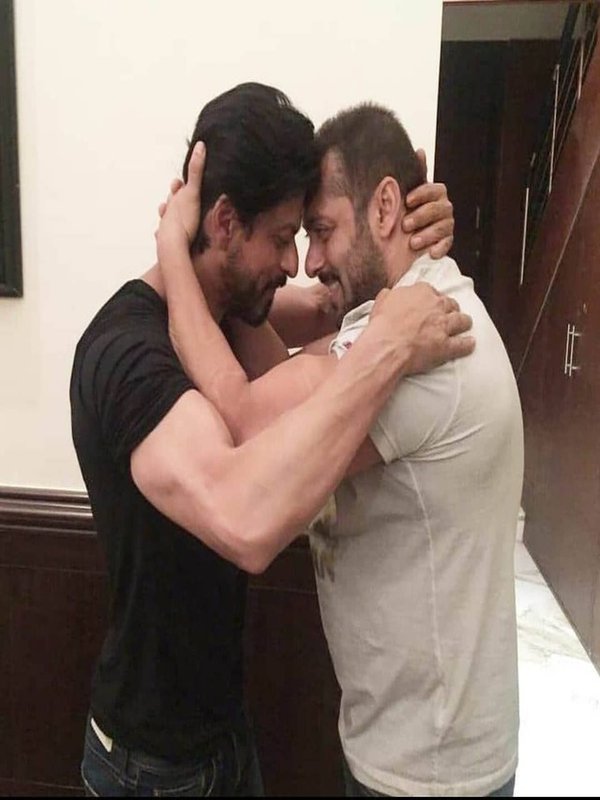 SALMAN-SHAHRUKH HIT JODI