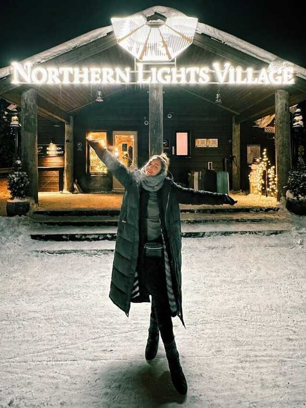 SONAKSHI SINHA SHARED PHOTOS OF WINTER