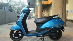 TVS Jupiter: 64 kmpl माइलेज वाला टीवीएस जुपिटर इस डील के जरिए मिल रहा है 20 हजार में, पढ़ें क्या है ऑफर