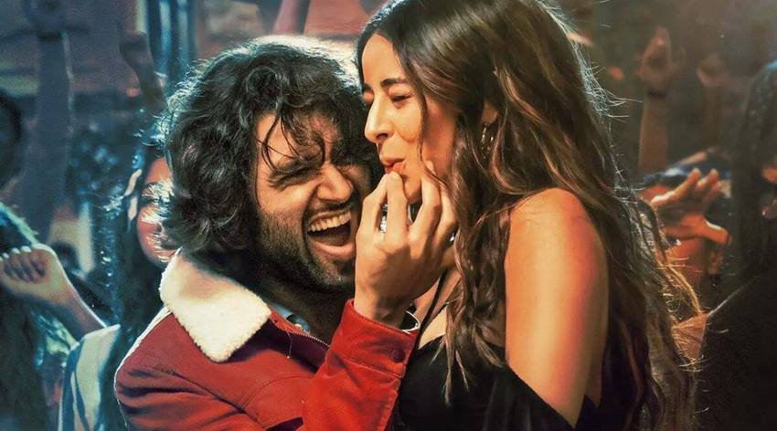 Ananya Pande: पिछले साल अनन्या पांडे विजय देवरकोंडा के साथ लाइगर फिल्म में रोमांस करती नजर आई थीं। यह फिल्म पिट गई थी। (Photo: Screen Grab)