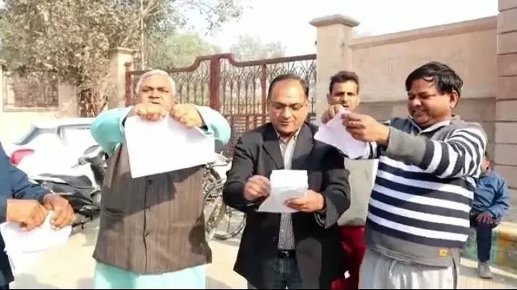 Swami Maurya| Swami Maurya Jansatta| Swami Maurya Trending News| Swami Maurya Viral Photo| Swami Maurya vs Rubika Liyaqat|