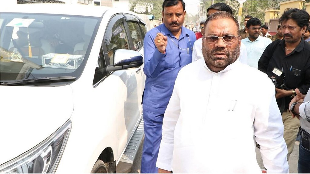 Swami Prasad Maurya| Swami Prasad Maurya Photo| Swami Prasad Maurya VS AAP|