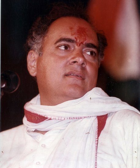 Rajiv Gandhi inTilak