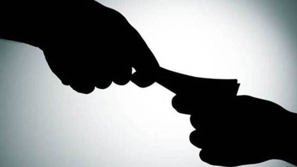 राजस्थान विधानसभा में विपक्ष के उप नेता राजेंद्र राठौड़ ने ट्वीट किया कि गहलोत सरकार अब "भ्रष्टों की ढाल" बन रही है। (प्रतिकात्म्क फोटो)