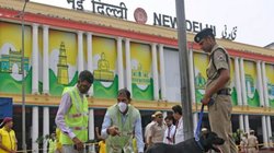 New Delhi Railway Station: नई दिल्ली- मुंबई राजधानी एक्सप्रेस में बम की अफवाह, गिरफ्तार IAF सार्जेंट ने बताया- क्यों की पुलिस को झूठी कॉल