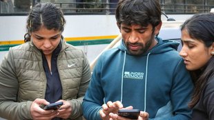 Wrestlers Protest | WFI | Sakshi Malik