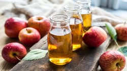 Side effect of Apple Cider Vinegar: इन 5 बीमारियों में सेब के सिरके का सेवन ज़हर की तरह करता है असर, एक्सपर्ट से जानिए