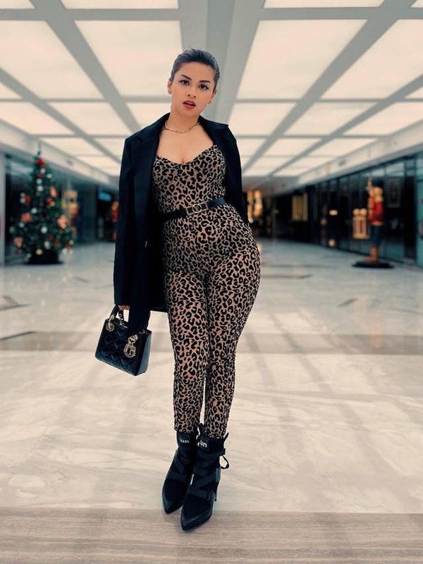 avneet in printed dress