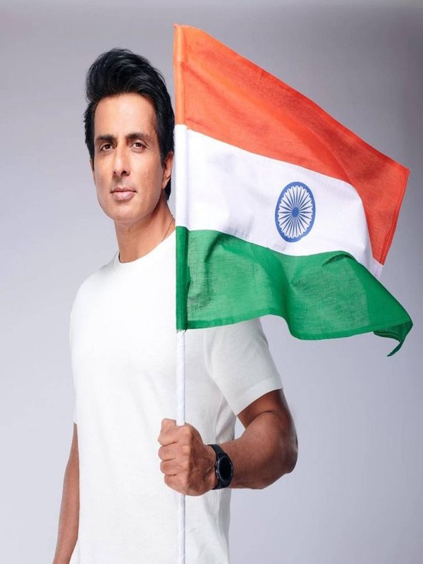 cropped-SONU-SOOD.jpeg
