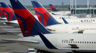 Delta Airlines| free wifi|