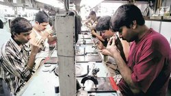 Gujarat: सूरत के 5000 डायमंड वर्कर्स की गई नौकरी, दो महीने में 24 कारखाने हुए बंद, जानिए क्या है वजह