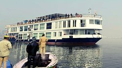 बिहार के छपरा में Ganga Vilas Cruise के फंसने की खबर, ऑपरेटर ने बताई सच्चाई