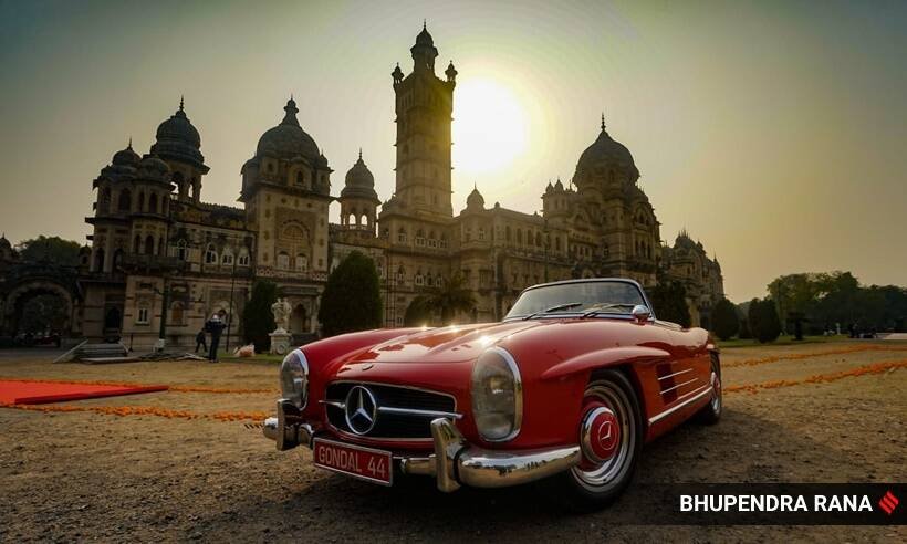 vintage car rally in Lakshmi Vilas Palace