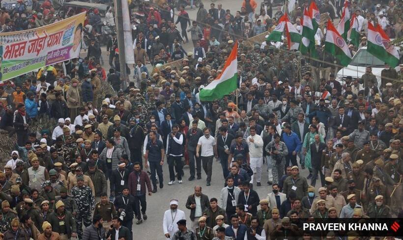 कांग्रेस सांसद राहुल गांधी की भारत जोड़ो यात्रा 3 जनवरी से दोबारा शुरू हो गई। 9 दिन के ब्रेक के बाद यात्रा दिल्ली से शुरू हुई है। (Express photo by Praveen Khanna)