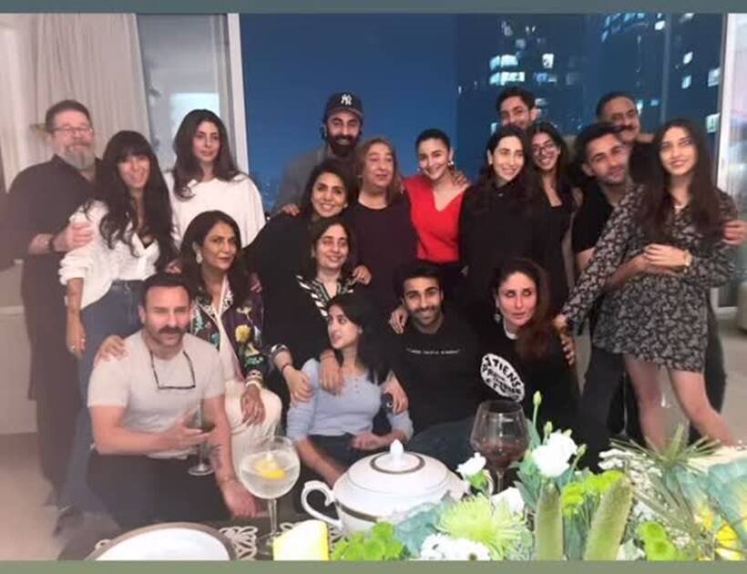 kapoor family group photo