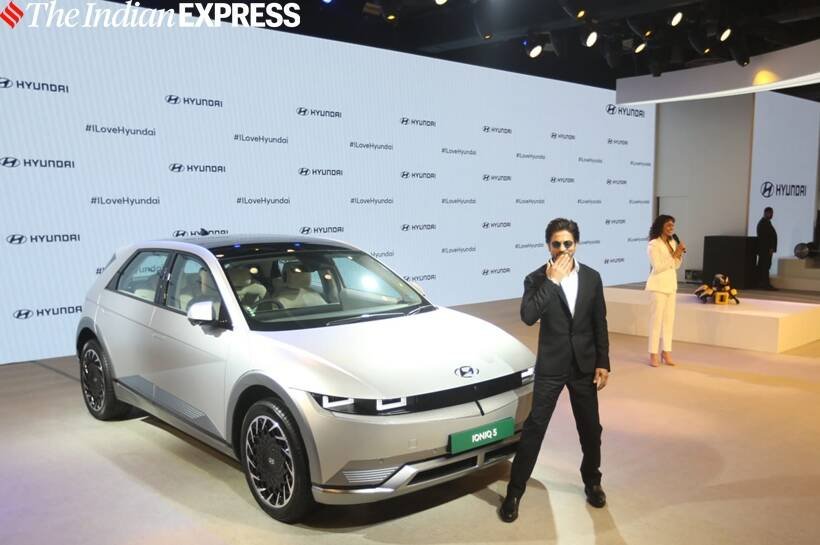 Shahrukh khan launch Hyundai car