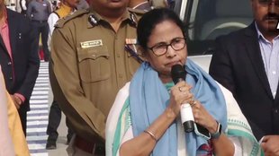 mamata banerjee| vande bharat