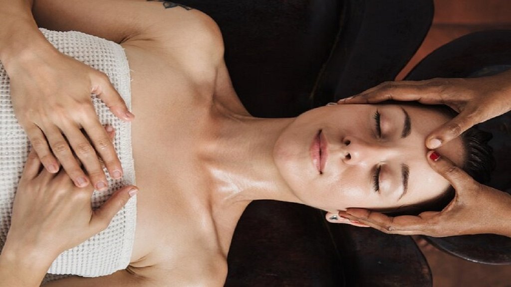 Massage with coconut oil, dry scalp