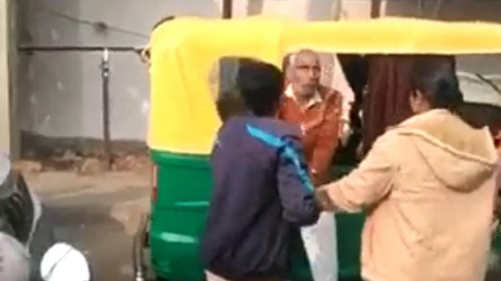 Bihar| police beats old man| patna|