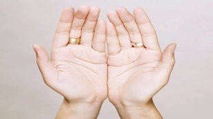 color of your hands, samudrik shastra