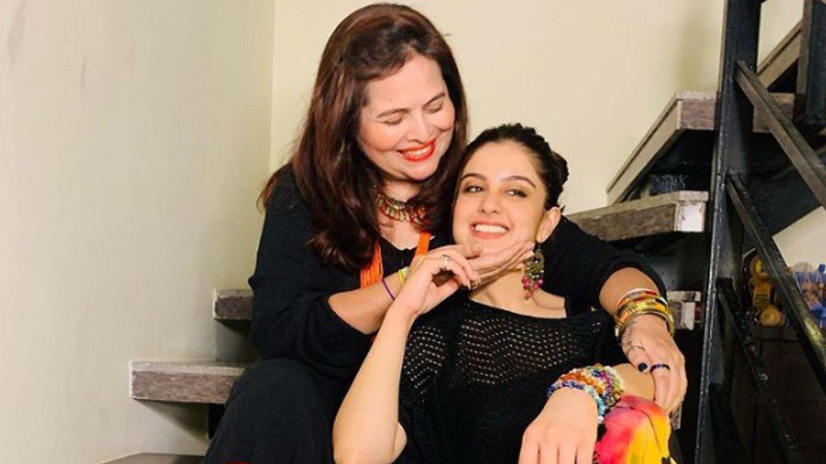 Tunisha sharma, Sheezan khan mother, kehekshan