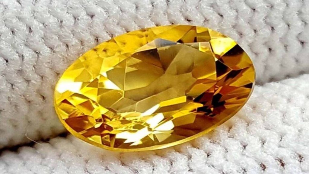 sunhela stone ke labh, sunhela stone ke benefits