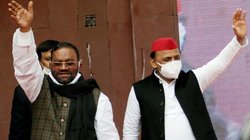Akhilesh Yadav ने स्वामी प्रसाद मौर्य को दी बड़ी जिम्मेदारी, सपा में शिवपाल व आजम खान के बराबर किया कद