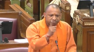Akhilesh yadav II SP II Yogi Adityanath (1)