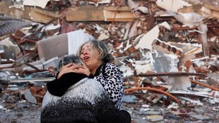 Earth quake Turkey