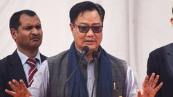 Collegium vs Government: “सुप्रीम कोर्ट ने धमकी दी है, लेकिन देश के मालिक तो लोग हैं” केंद्र-कॉलेजियम विवाद के बीच कानून मंत्री का बड़ा बयान